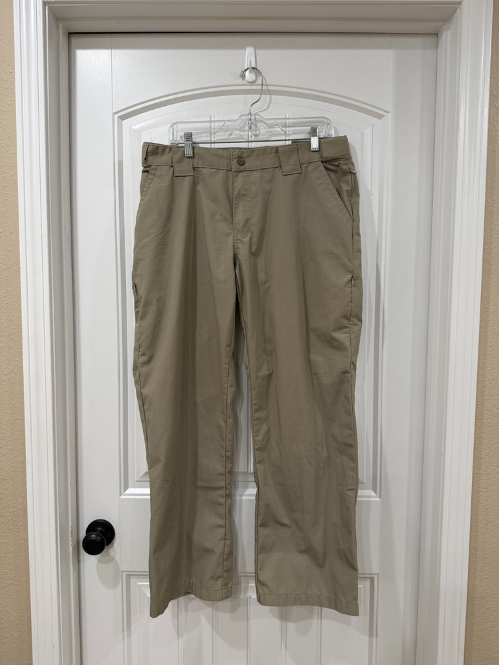 EUC Women's Khaki Tactical Ripstop Pants